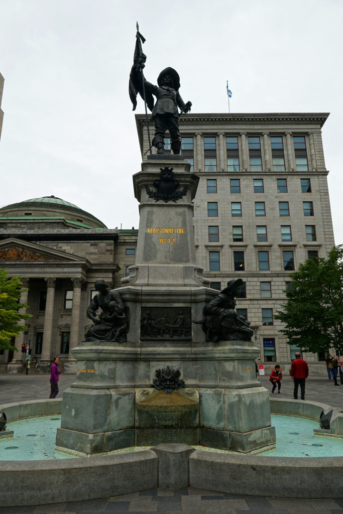 Montréal - Place d'Armes